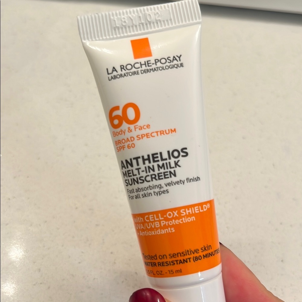 La Roche-Posay Anthelios Melt-in Milk Sunscreen SPF 60  new 15ml